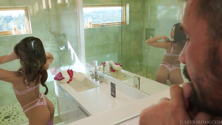 Xxlayna Marie Gets Fucked Hard and Covered in Cum