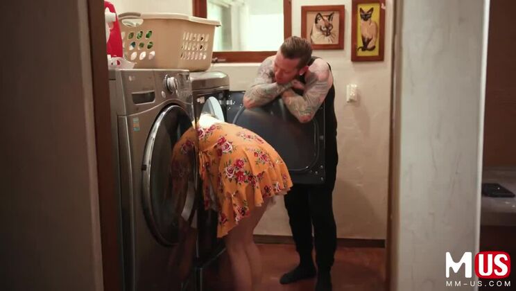 [ModelMediaUS] - Wet Laundry Babe Izzy Lush Fucked - Izzy Lush