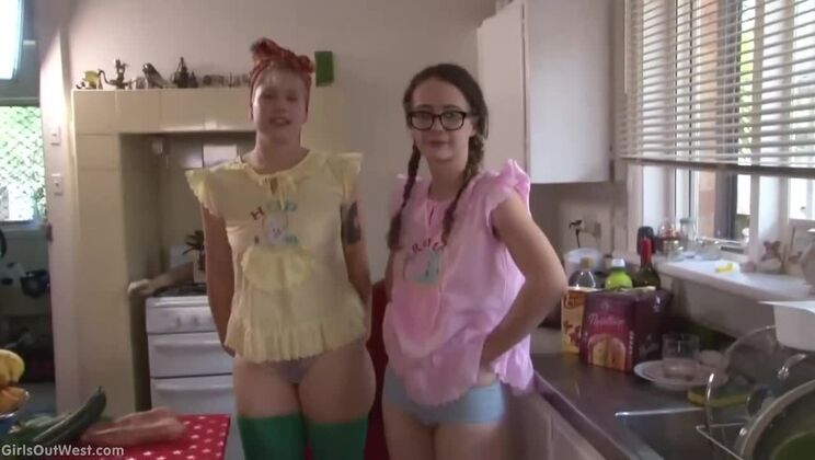 [GirlsOutWest] - Pepper And Rosie's Xmas Passion Unleashed - Natalia H Mairy
