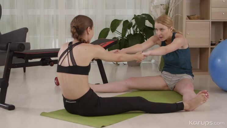 [KarupsPrivateCollection] - Lesbian Girls Stretching - Amaris and Stefanie - Amaris