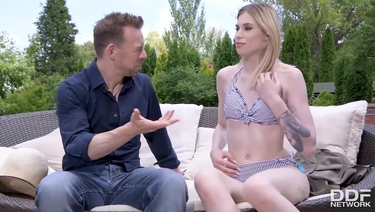 [HandsOnHardcore] - Blonde European Outdoor Cumshot Fun - Milena Devi