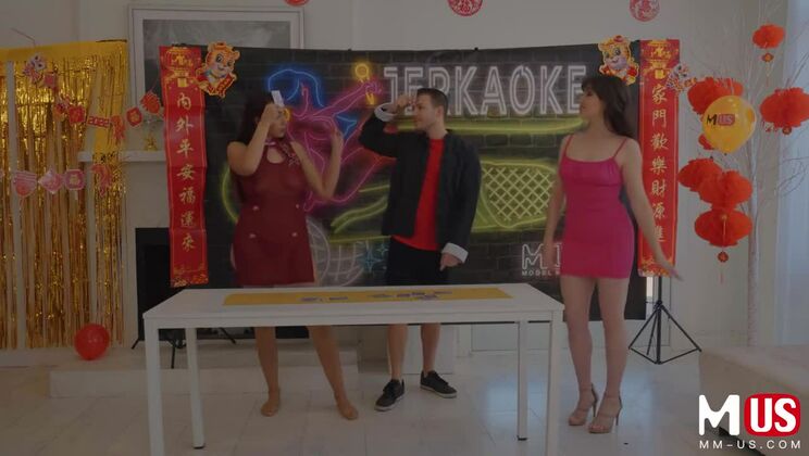 Deepthroat Action with Bella and Codey