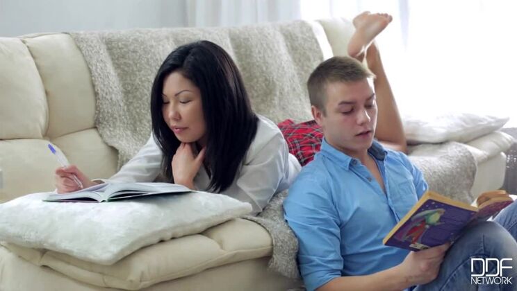 [EuroTeenErotica] - Veiki's Interracial Encounter with Tattoo