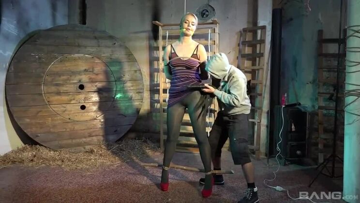 Spanking and Vibrators: Nikky Dream's BDSM Delight