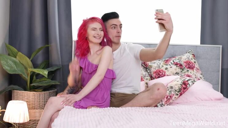 [TeenMegaWorld] - Facial for Russian Teen with Pink Hair and Piercings - Alien Fox