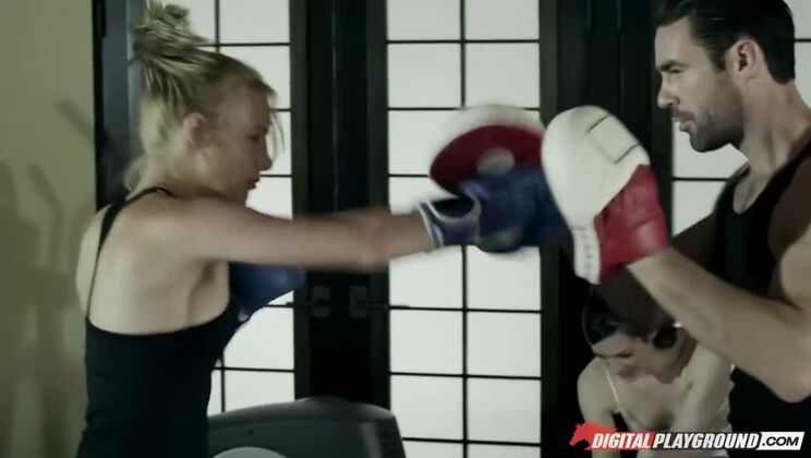 Facial and Pussy Licking with Blonde Jesse Jane
