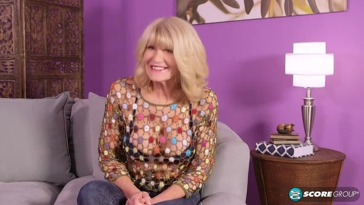 Hot Blonde MILF Kendall Rex in Mature Sex Scene