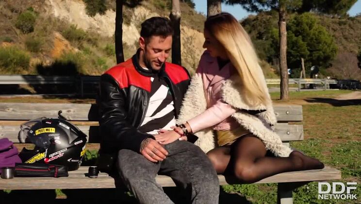 [DDFNetwork] - Hardcore Sex with Tattooed Blonde Outdoors - Anna Thorne