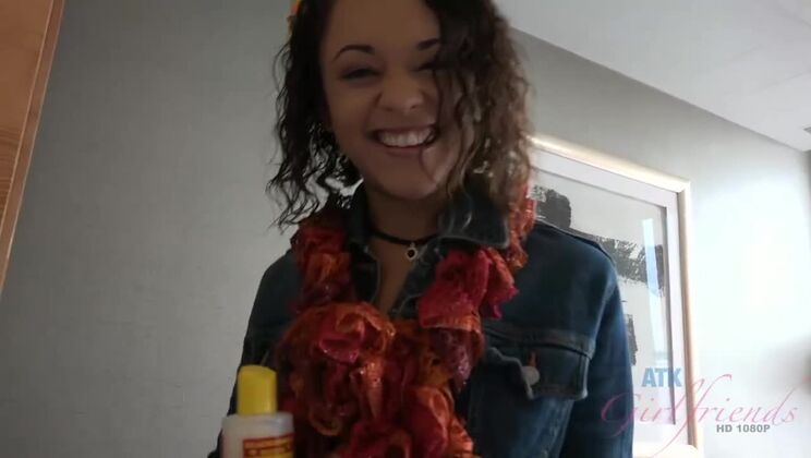 [ATKGirlfriends] - Holly Hendrix - Girlfriend Gets Fucked and Cum Covered - Holly Hendrix