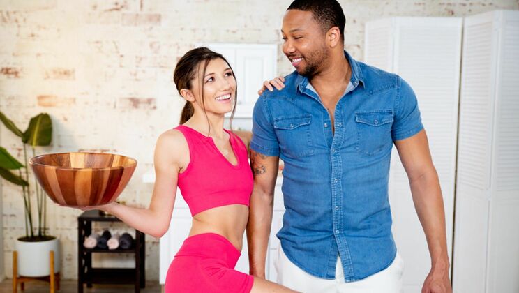 [NuruMassage] - New Guy Gets BJ from Maya Woulfe - Maya Woulfe - John Legendary