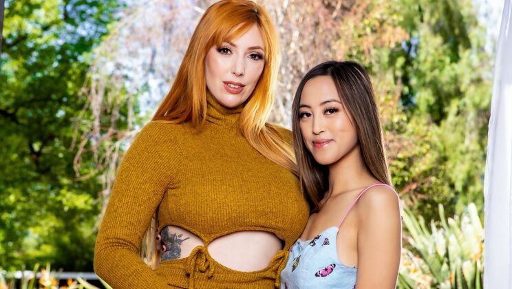 [Girlsway] - MILF Lauren Phillips Seduces Young Alexia
