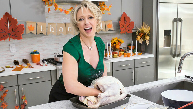 [MYLF] - Deep Throat MILF on Thanksgiving