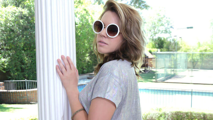 [TeenPies] - David's Pussy Obsession - David Loso - Summer Lace