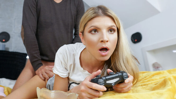 [ExxxtraSmall] - Teen Gamer Girl Porn Video