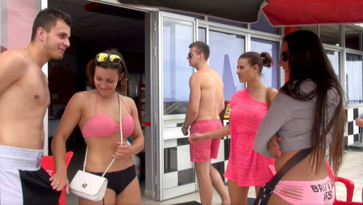 [SummerSinners] - Young Brunette Plays Dirty with Friends on the Way Home - Billie Star - Alexis Cherry