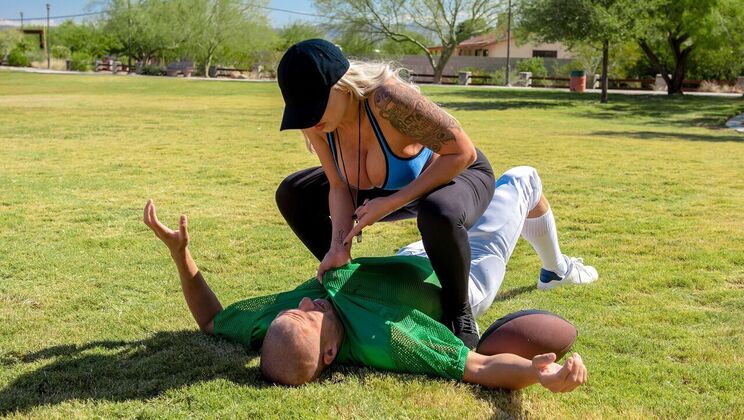 [Brazzers] - Xander Corvus Fucks The Tattooed Blonde