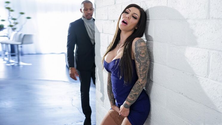 Reverse Cowgirl Party Trick with Karma RX