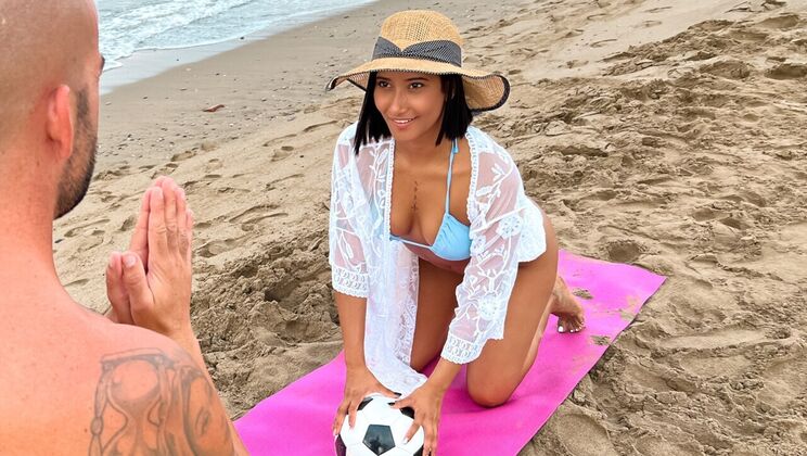 [GFLeaks] - Trimmed Pussy Beach Encounter - Potro De Bilbao - Alika Penagos