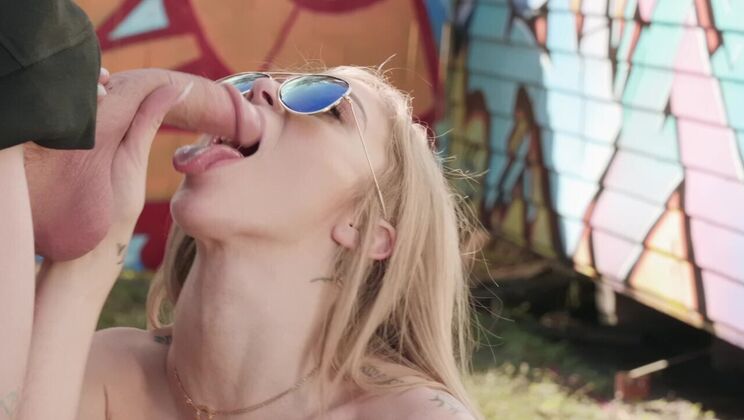 [TeensLoveHugeCocks] - Blonde Bombshell Kali Roses Gets Wild Outdoors