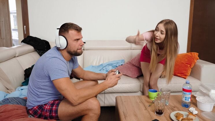 [TeensLoveHugeCocks] -  Fucking a Clean House