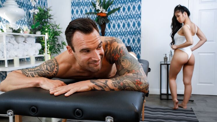 [BigNaturals] - Piercing and Tattooed Jade Kush Gets Fucked - Jade Kush - Alex Legend