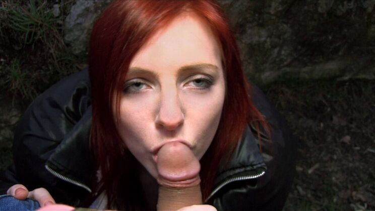 [PublicAgent] - Outdoor Amateur Fucking of Sexy Bunny Girl
