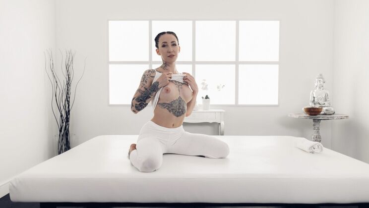 [MassageRooms] - Dutch Tattooed Honey Enjoys Hardcore Fun