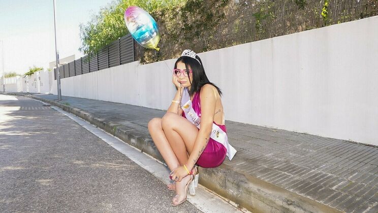 [PublicPickups] - Birthday Doggy Style Desire - Jordi El Niño Polla - Kitty Love