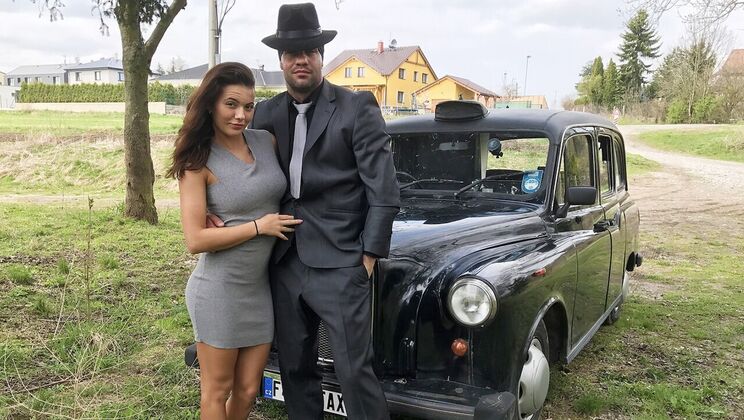 [FemaleFakeTaxi] - Taxi Hijack Turns into Steamy Fuck - Larry Steel