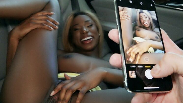 [StrandedTeens] - Kinsley Karter's Blowjob in the Car - Tony Rubino - Kinsley Karter