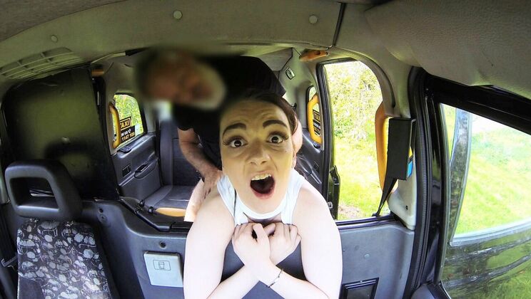 Tight Natural Pussy and Small Tits