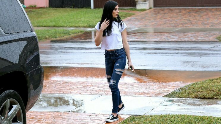 [StrandedTeens] - Big Dick for a Pale Brunette Amateur