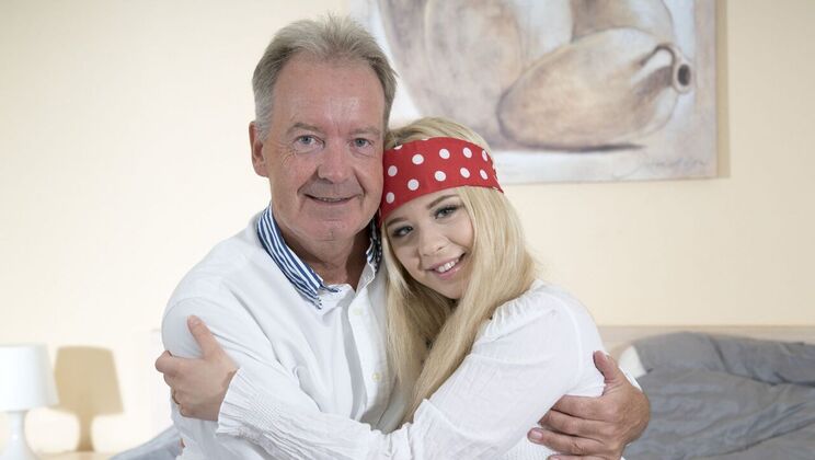 [Oldje] - Deepthroat and Cum Swallowing with Jealous Teen