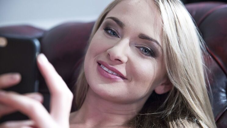 [Oldje] - Blonde Babe Begs for Sex - Ivana Sugar - Phillipe