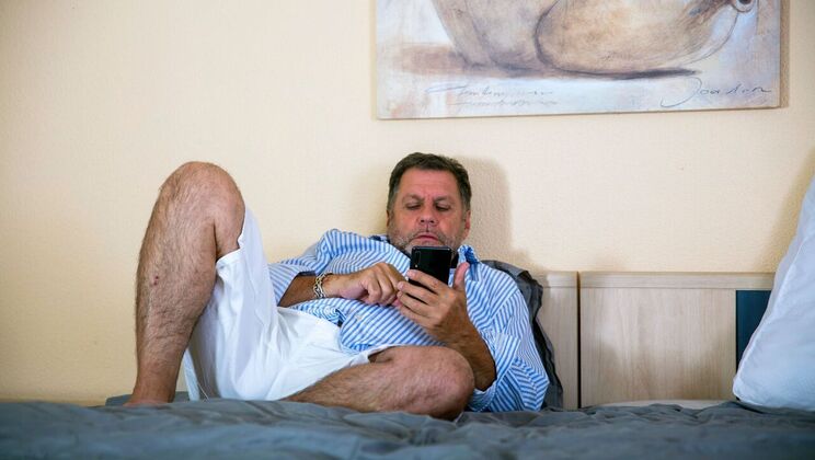 [Oldje] - Handjob and Pussy Licking with Candy