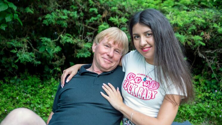 [Oldje] -  Fucking a Brunette in the Great Outdoors 