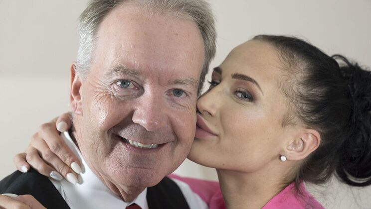 [Oldje] - Hot Secretary in Striptease and Sex with Boris