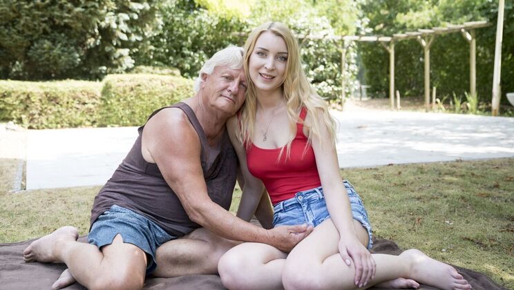 [Oldje] - Student and Old Man Have 69 and Pussy Licking