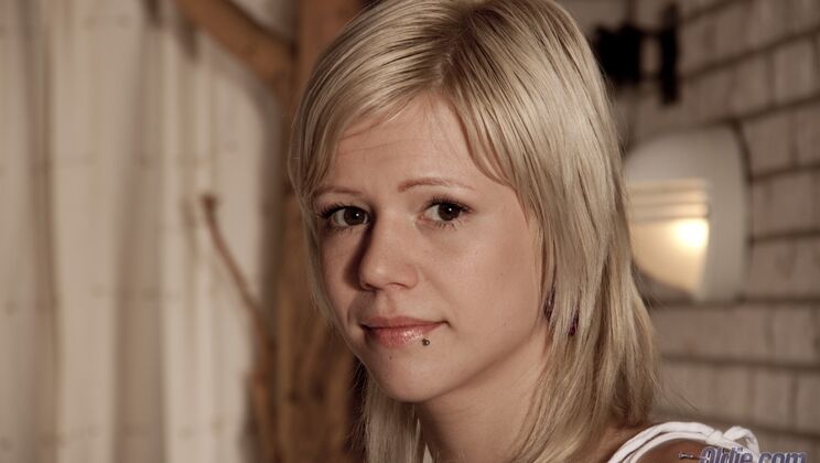 [Oldje] - Adam and Denni in Steamy Happy Ending Massage - Adam - Denni