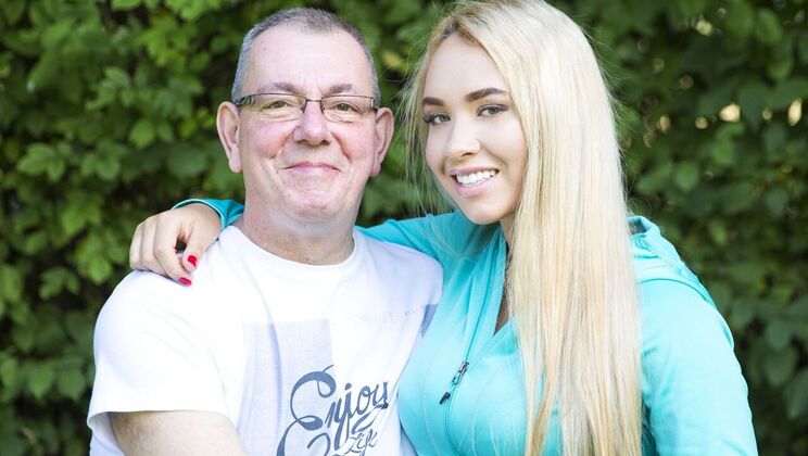 [Oldje] - Wet and Ready for Old Guy - Briana Bounce - Bryn