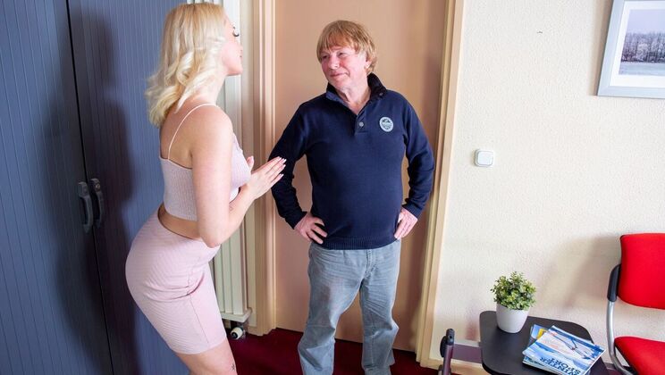 [Oldje] - The Skinny Blonde's Private Cumshot Show - Felix - Marilyn Sugar