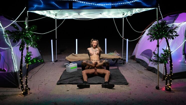 [TransAngels] - Raver Girl's Wild Desert Ride - Roman Todd - Billie Beaumont