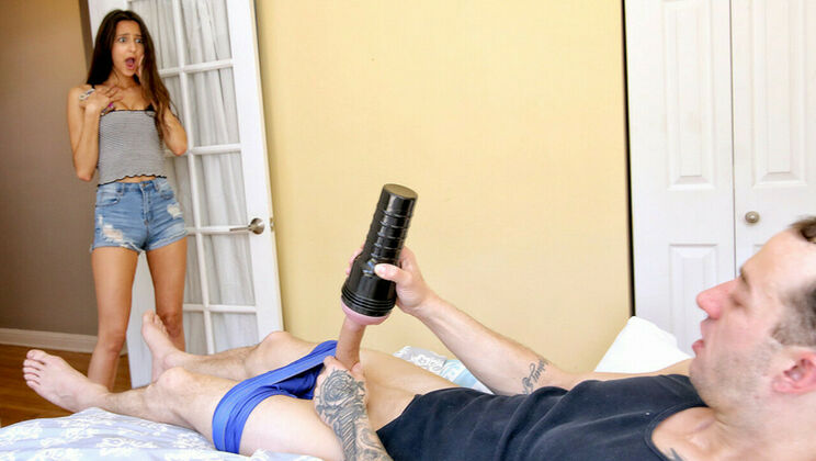 [SpyFam] - Horny Step Sister Loves Stepbro's Thick Cock - Eliza Ibarra