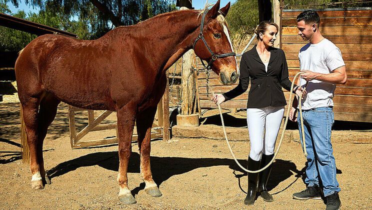 [MyFriend'sHotMom] - Outdoor Fuck with Hot Blonde Brett Rossi and Young Guy - Seth Gamble - Brett Rossi