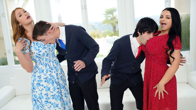 [MomSwap] - Hot Swag Swap - Skylar Snow - Payton Preslee - Elias Cash - Parker Ambrose