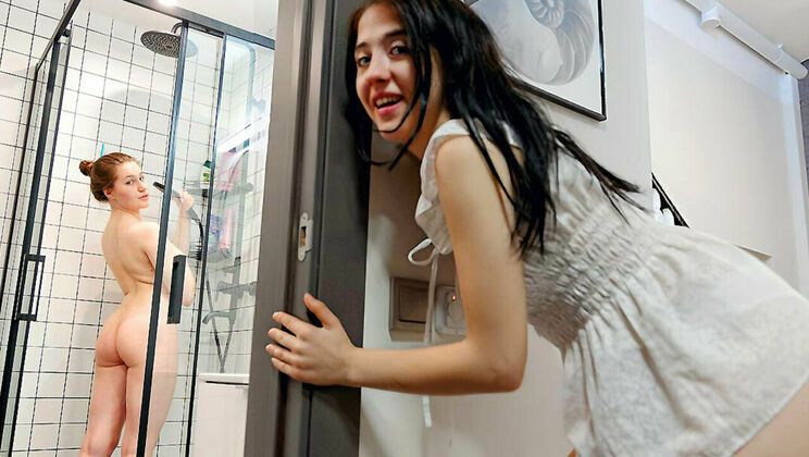 [ClubSweethearts] - European Babes in a Wet Kiss