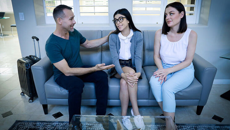 [FosterTapes] - Big-vs-Small: Foster Mom and Teen's Naughty Comparison - Filthy Rich - Harmony Wonder - Sovereign Syre