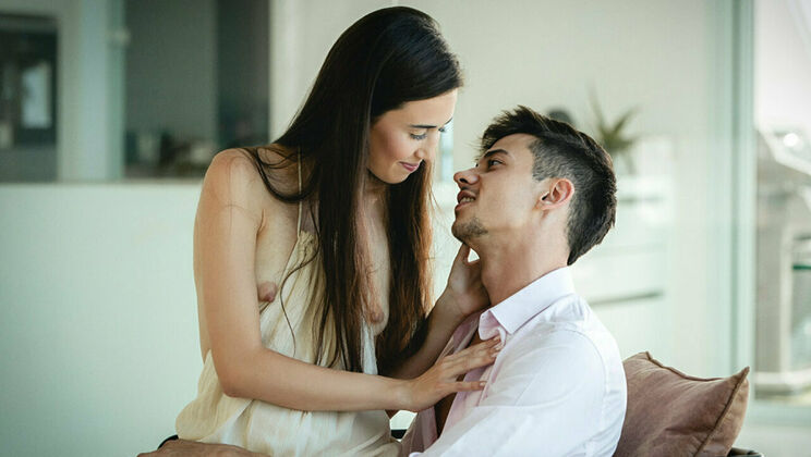 [SexArt] - Skinny Brunette's Kissing Game - Tommy Cabrio - Sandralyd