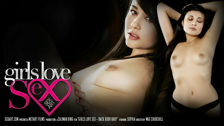 Sophia's Sexy Backdoor Adventure