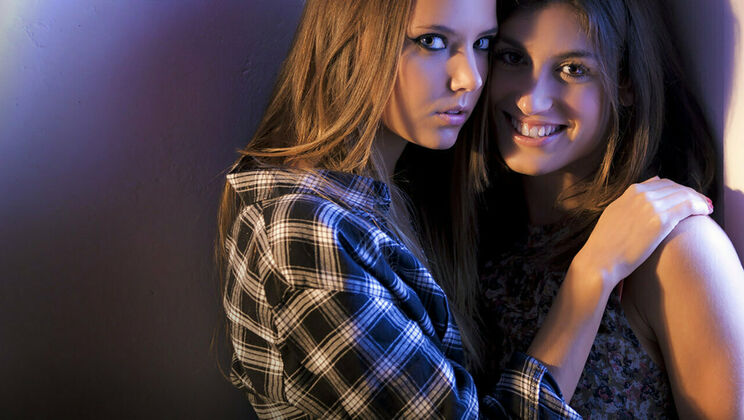 [SexArt] - Lesbian Lingerie: Bra and Nipples - Julia Roca - Mango A